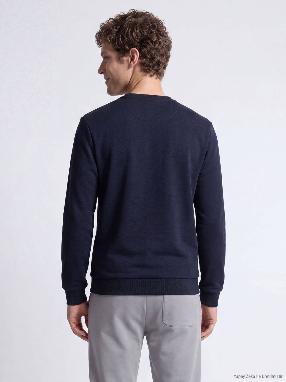 Marineblaues schlichtes Sweatshirt