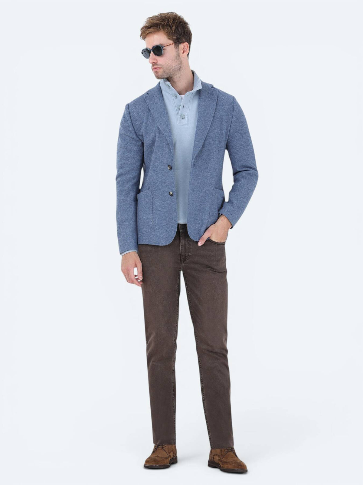 Schlichte Strickjacke aus Wollmischung mit moderner Passform