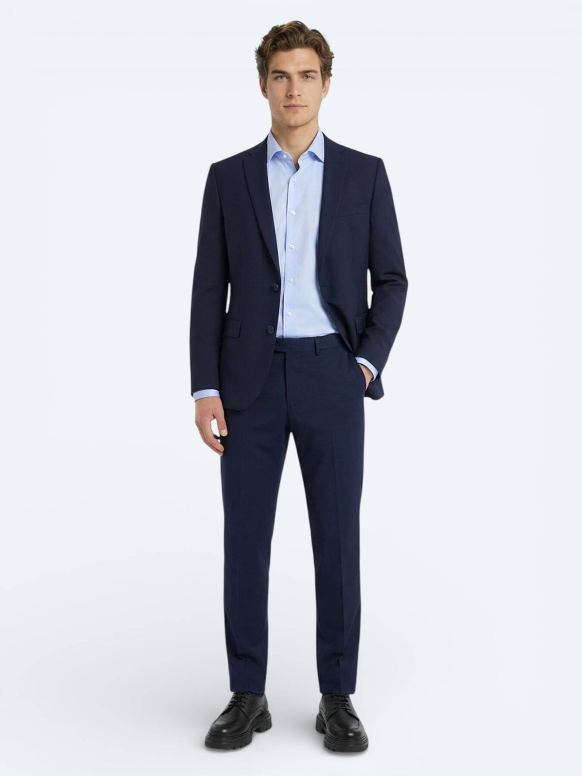 Marineblauer Wollmischanzug