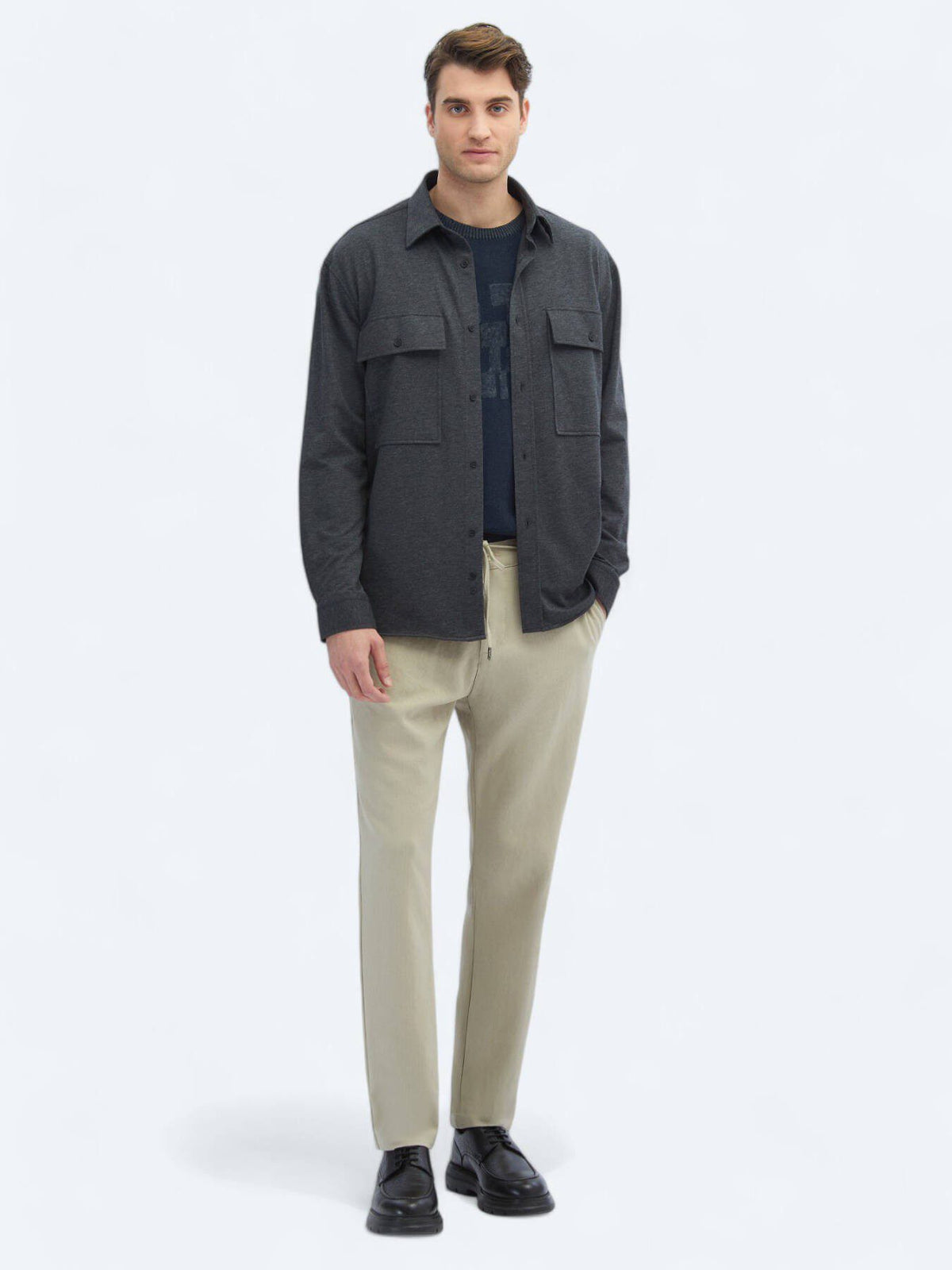 Kohlefarbiges Oversize Strickshirt aus Baumwolle