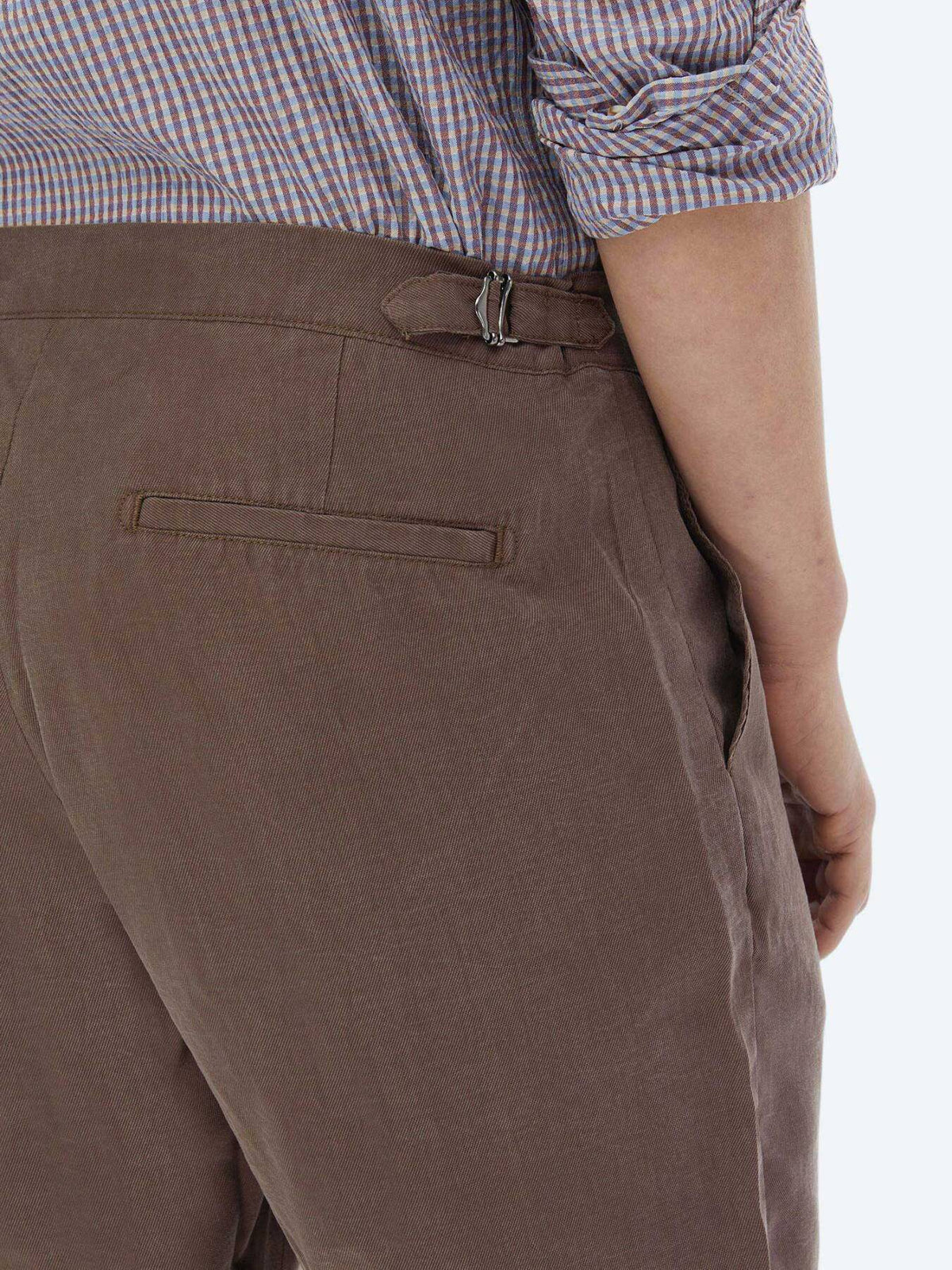 Lässige, gewebte Carrot-Fit-Bermuda