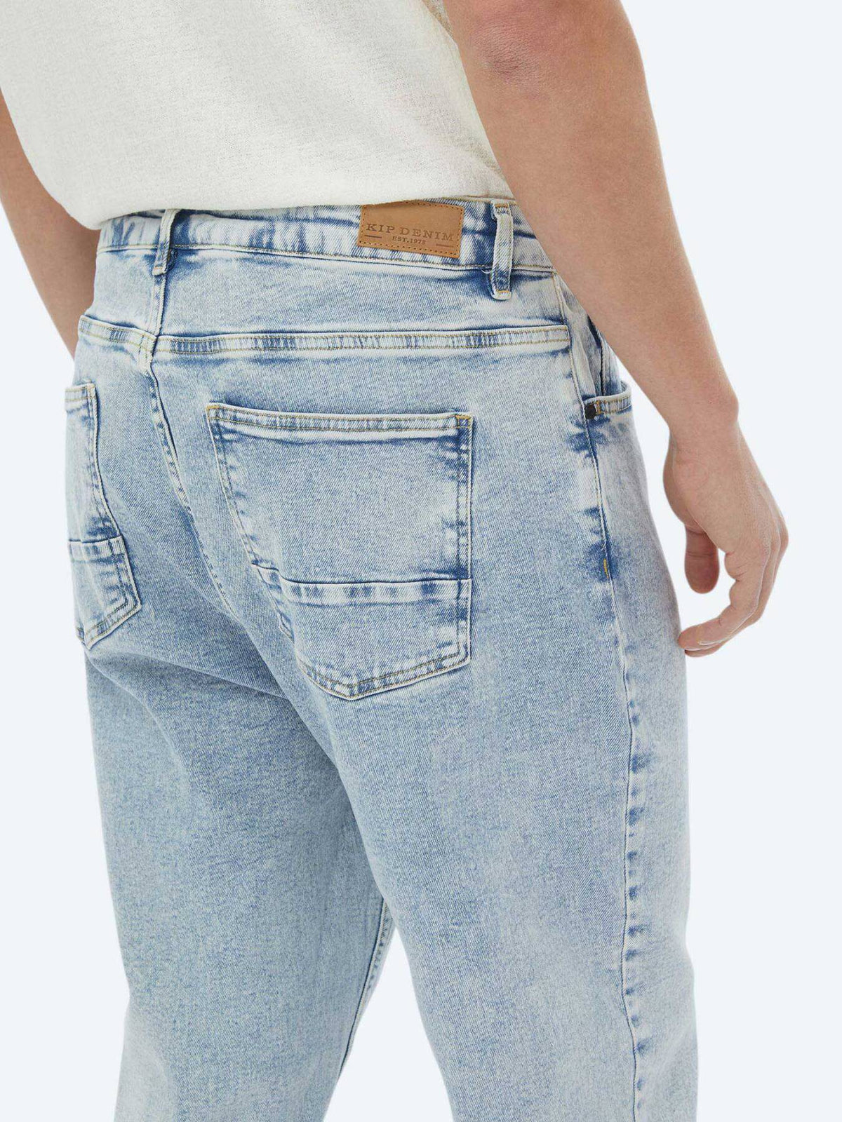 Carrot Fit Denim-Hose aus 100 % Baumwolle