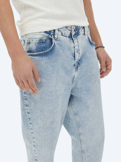 Carrot Fit Denim-Hose aus 100 % Baumwolle