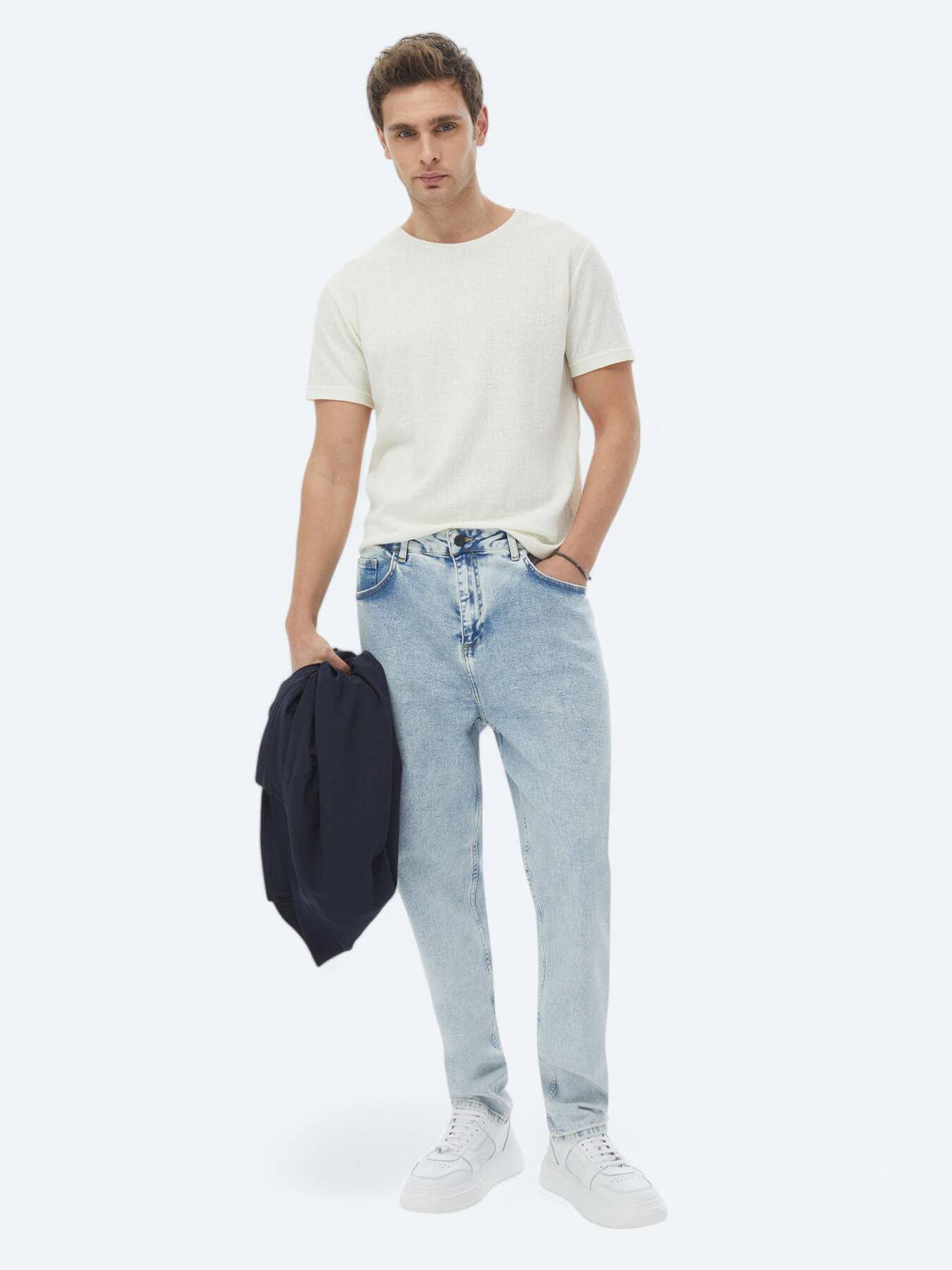Carrot Fit Denim-Hose aus 100 % Baumwolle