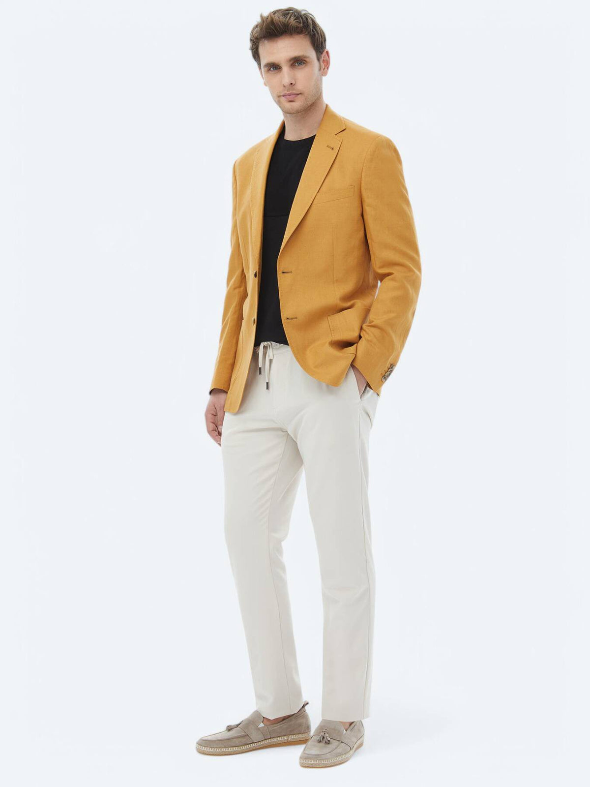 Schlichte Jacke aus Leinenmischung mit moderner Passform