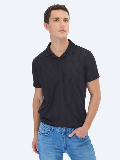 Jacquard-T-Shirt mit kubanischem Kragen
