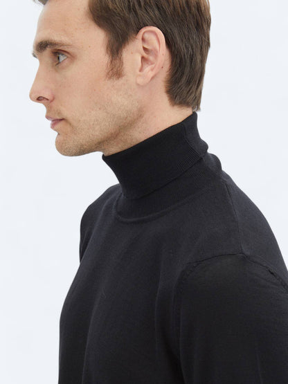 Strickpullover aus schlichter Wollmischung