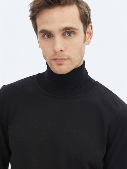 Strickpullover aus schlichter Wollmischung