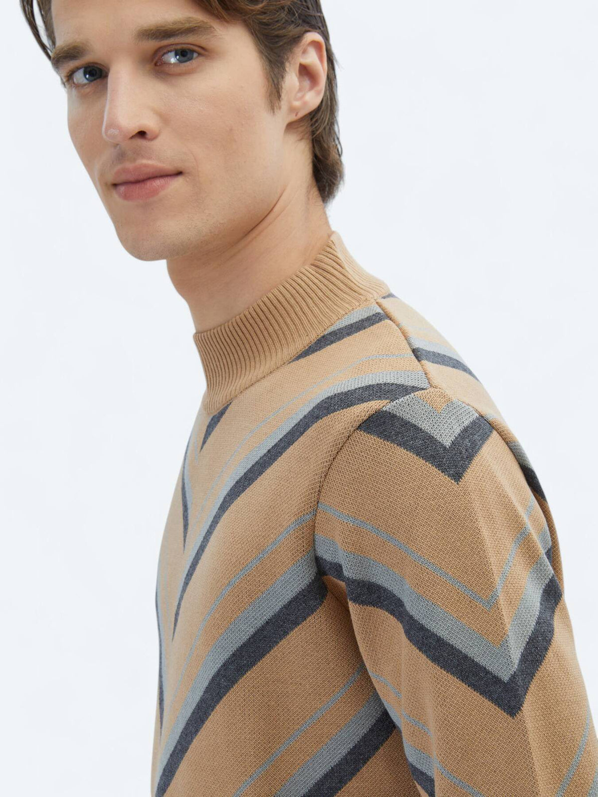 Gemusterter Strickpullover aus Baumwollmischung