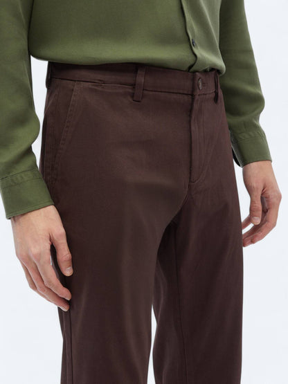Lässige Hose aus gewebter Baumwollmischung mit normaler Passform