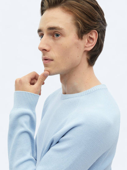 Gemusterter Strickpullover mit Rundhalsausschnitt