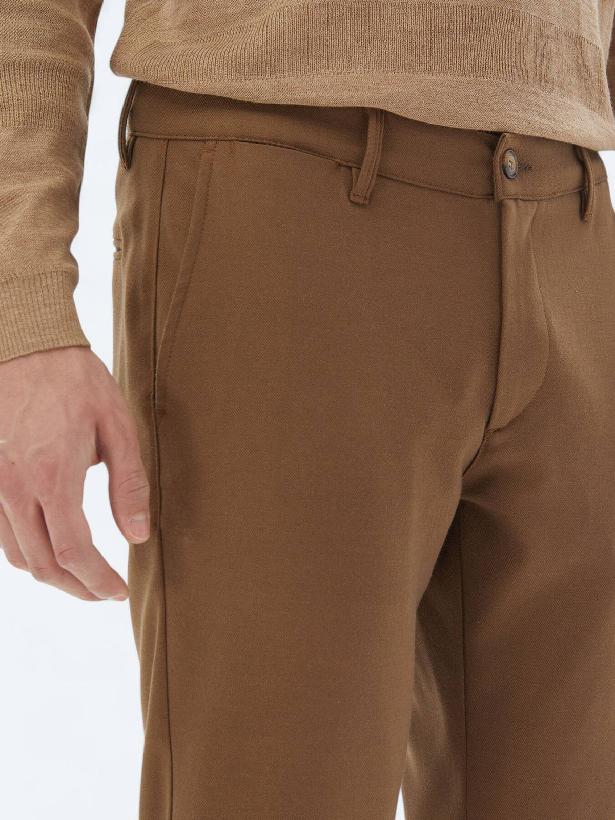 Gewebte Slim-Fit-Freizeithose
