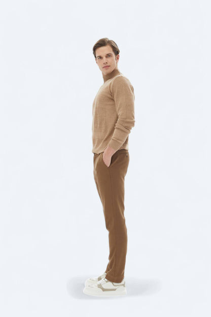 Gewebte Slim-Fit-Freizeithose