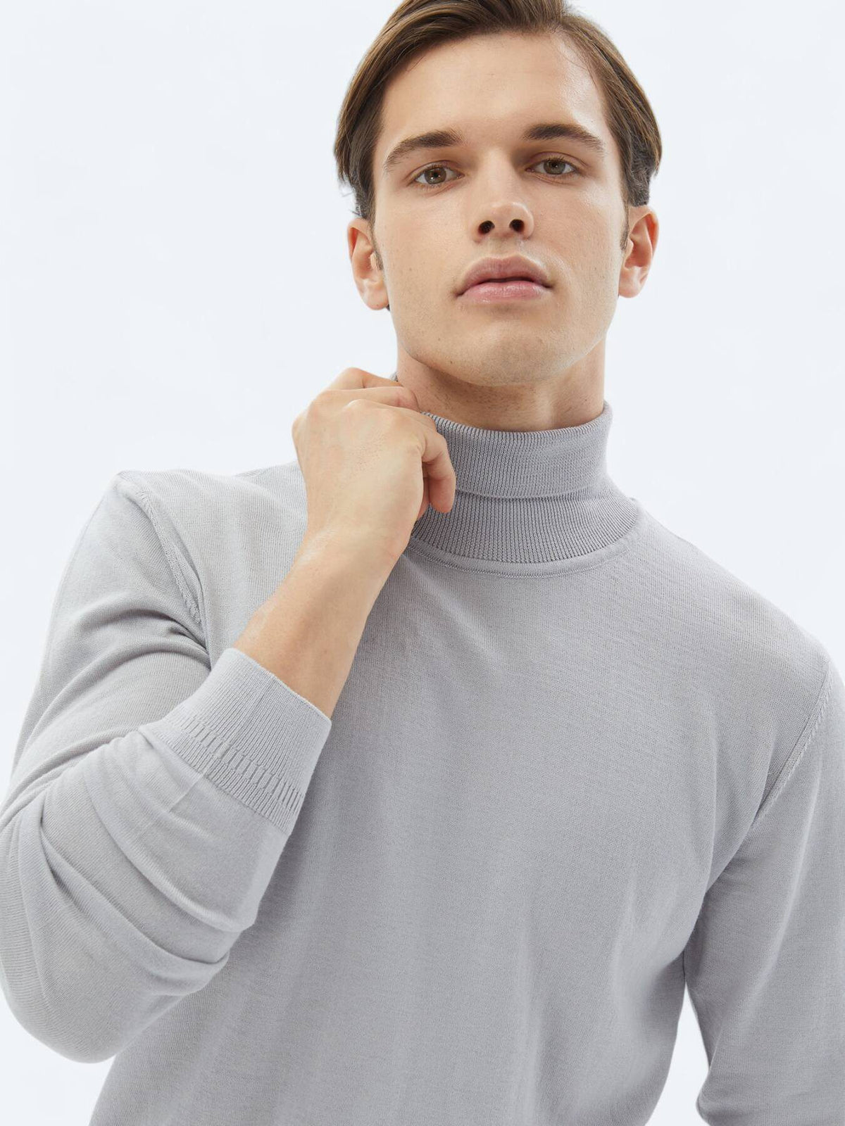 Strickpullover aus schlichter Wollmischung