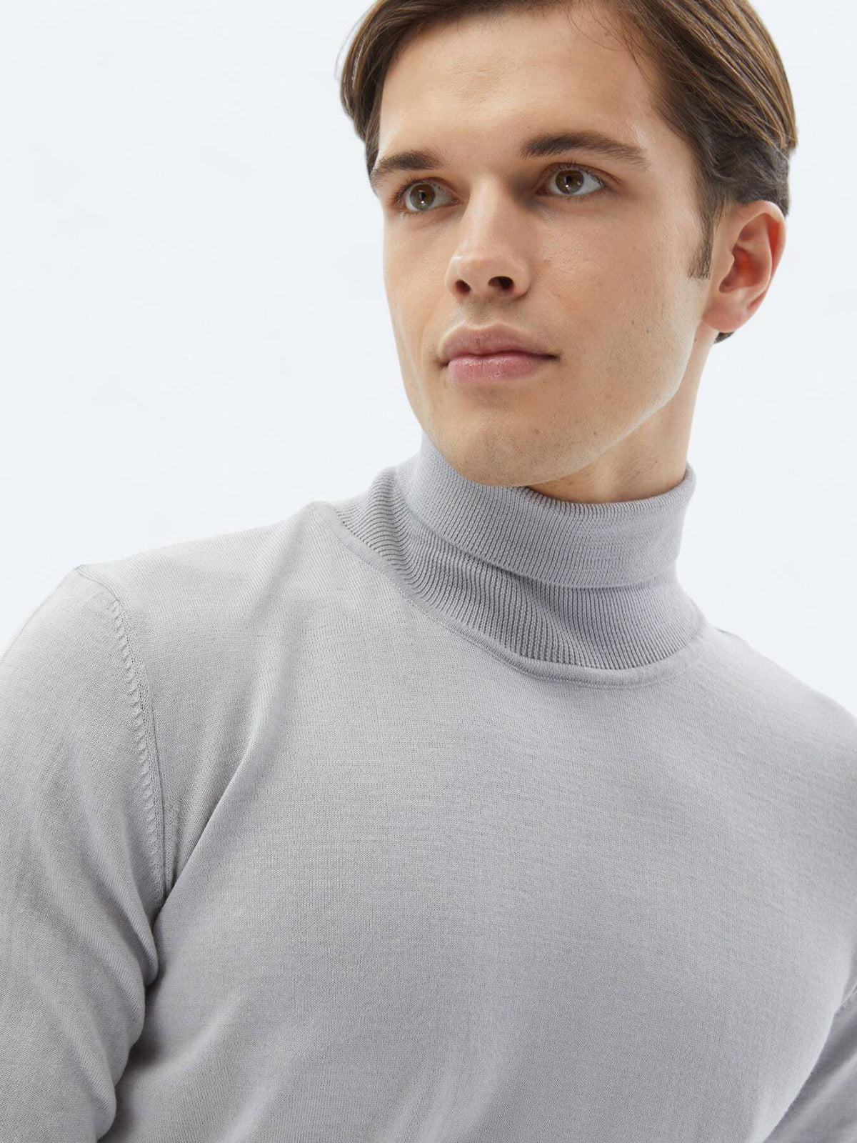 Strickpullover aus schlichter Wollmischung