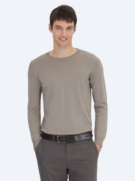 Rundhals Pullover aus Strick