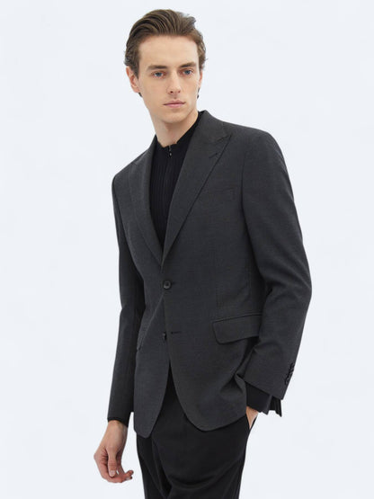 Gemusterte, umweltfreundliche Jacke mit moderner Passform