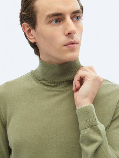 Strickpullover aus schlichter Wollmischung
