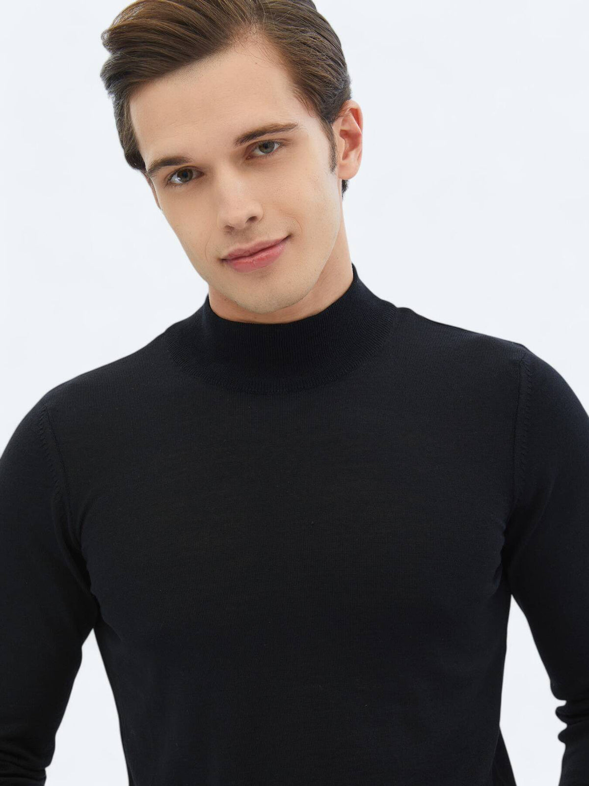 Strickpullover aus schlichter Wollmischung