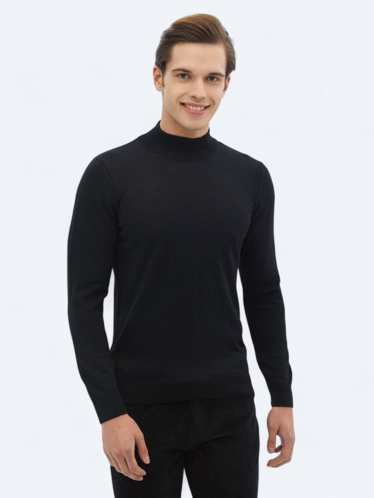 Strickpullover aus schlichter Wollmischung