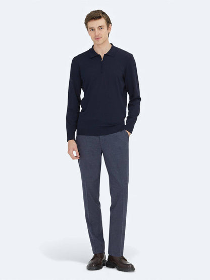 Rollkragenpullover aus schlichtem Strick