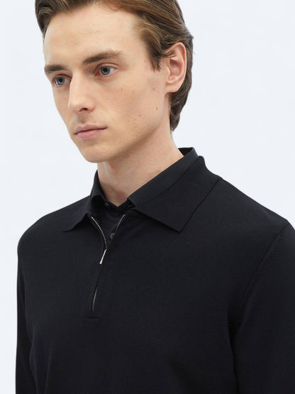 Rollkragenpullover aus schlichtem Strick