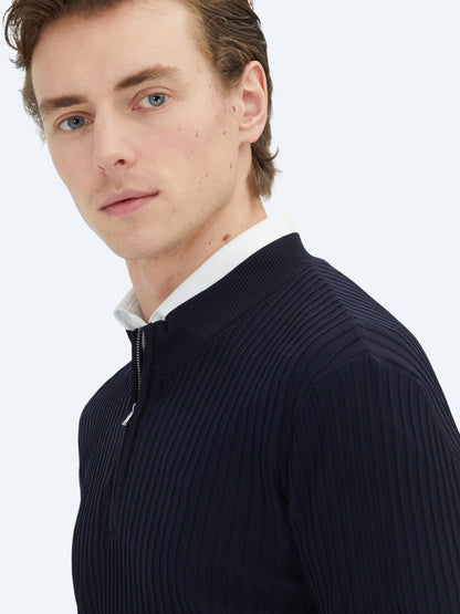 Gemusterter Strickpullover