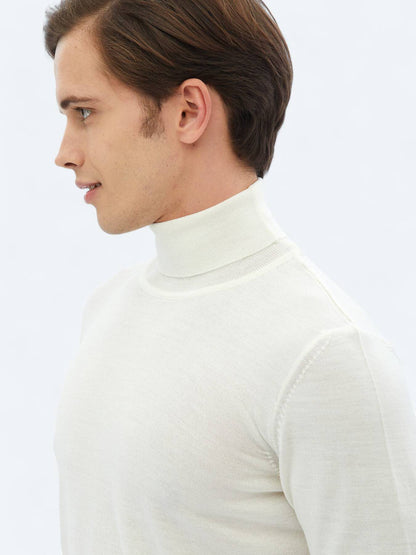 Strickpullover aus schlichter Wollmischung