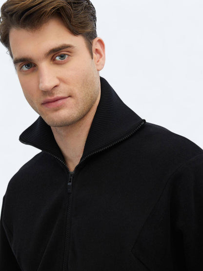 Sweatshirt mit hohem Kragen