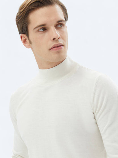 Strickpullover aus schlichter Wollmischung