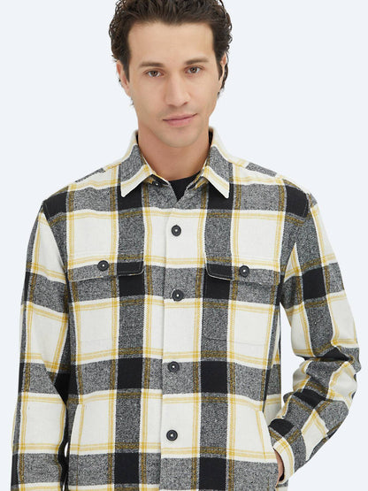 Beige Overshirt aus feinem Stoff