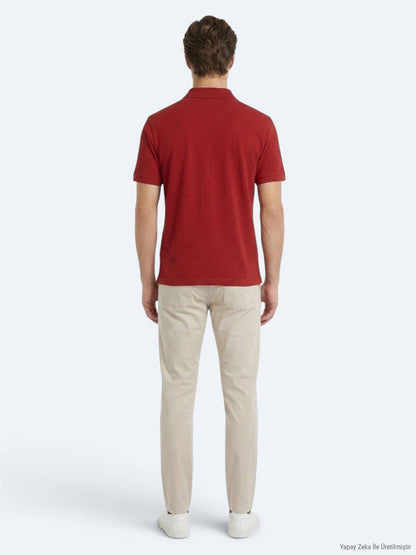 Schlichtes T-Shirt mit Polokragen
