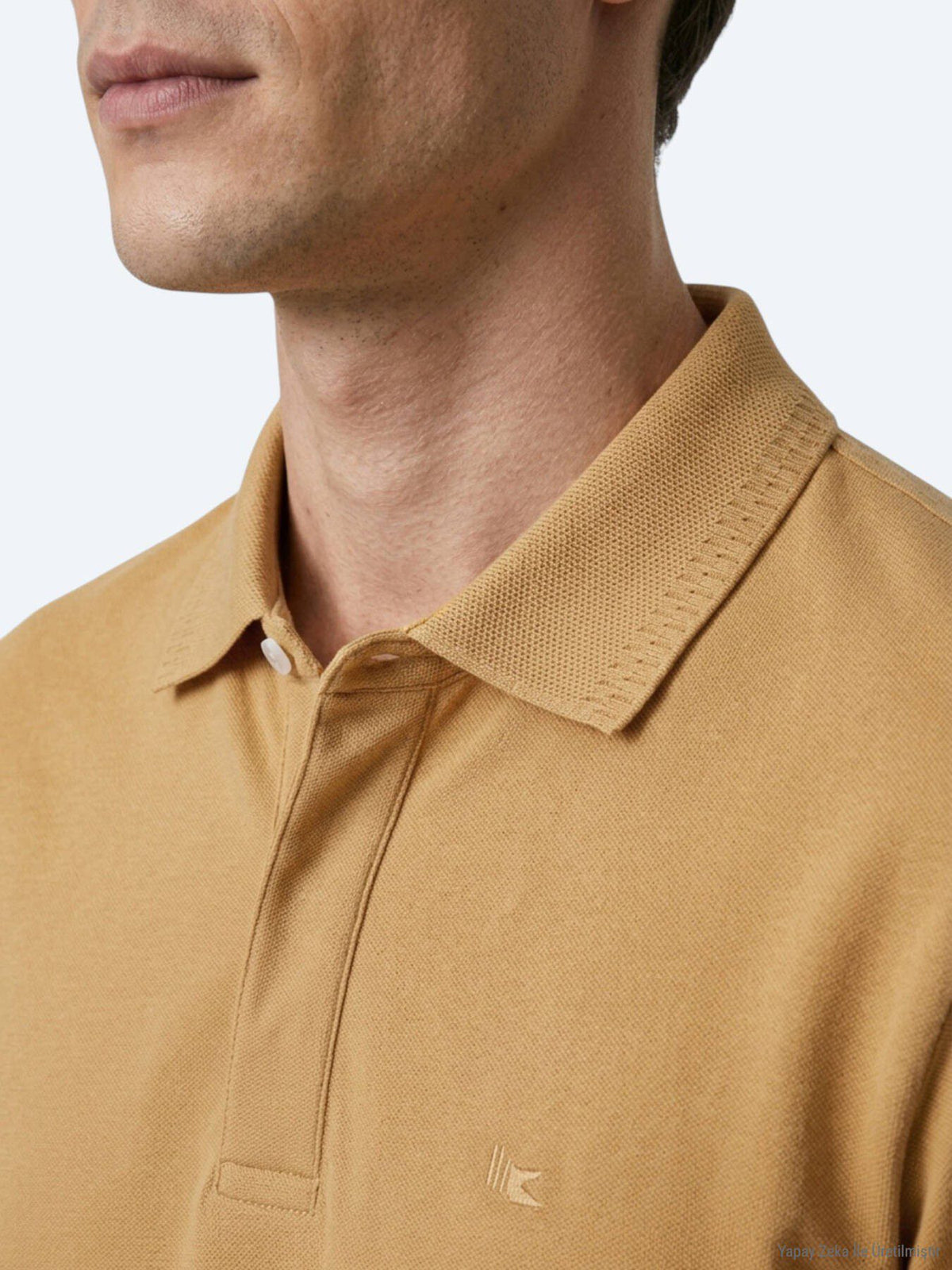 Einfaches Baumwoll-Polo mit Rollkragen