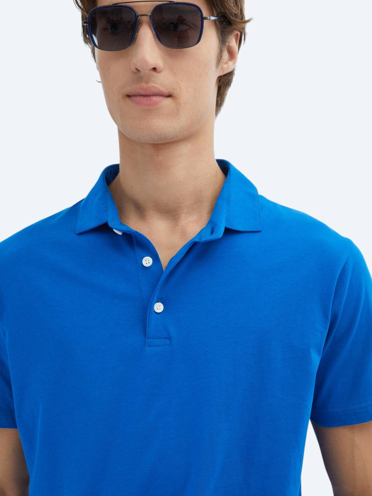 Einfaches Baumwoll-Polo mit Rollkragen
