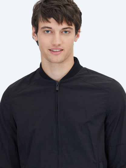 Strukturierte Jacke