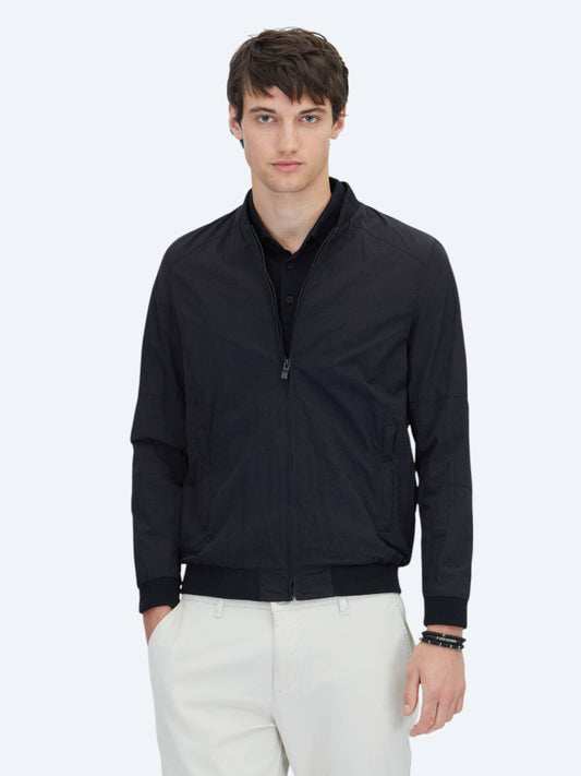 Strukturierte Jacke