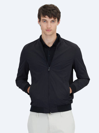 Strukturierte Jacke