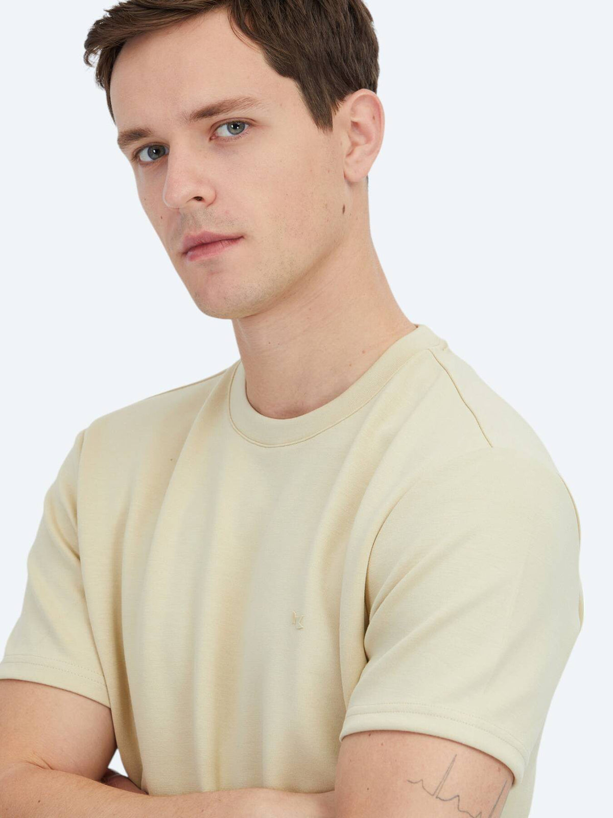 Einfaches Rundhals T-Shirt