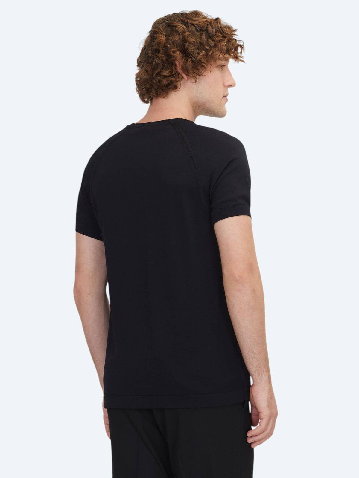 Schwarzes Strickwaren