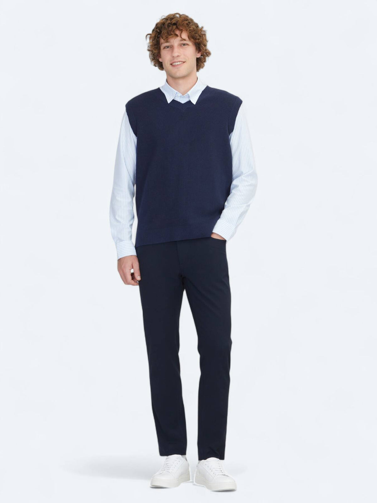 Marineblauer Pullover