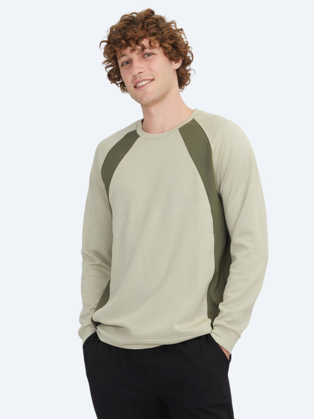 Hellgrüner Rundhalsausschnitt Pullover