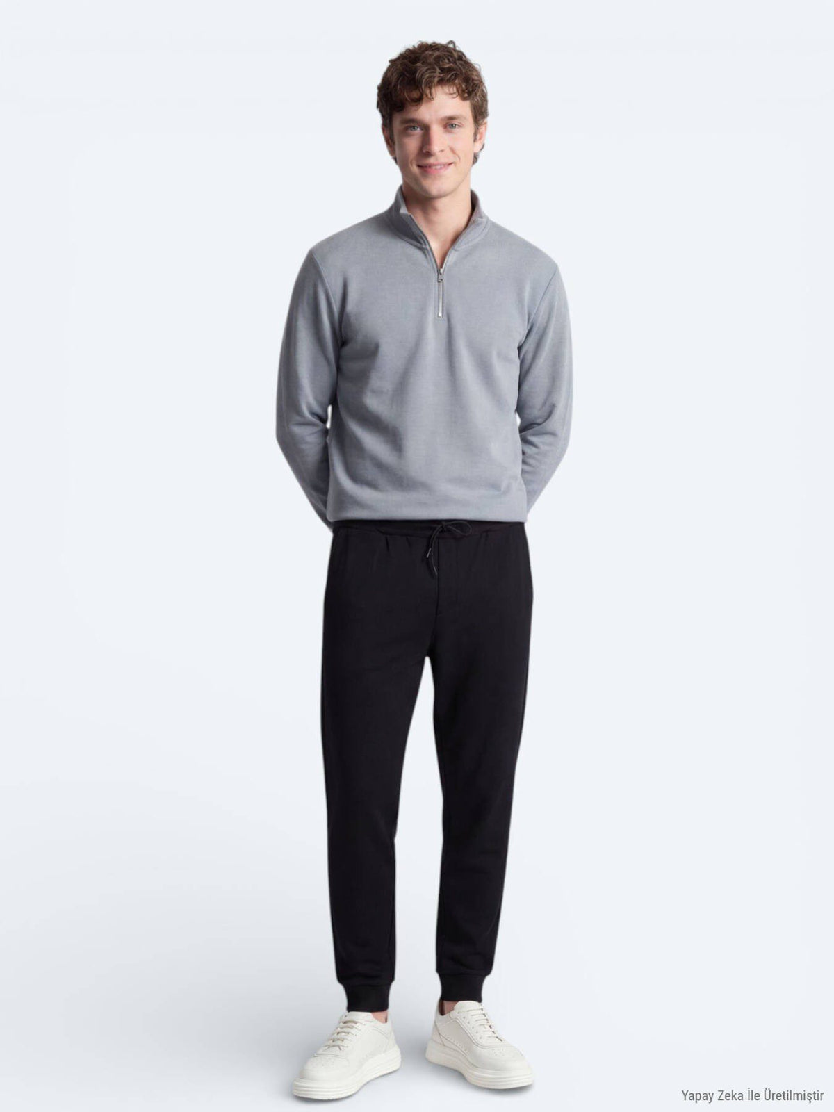 Grauer Rollkragenpullover