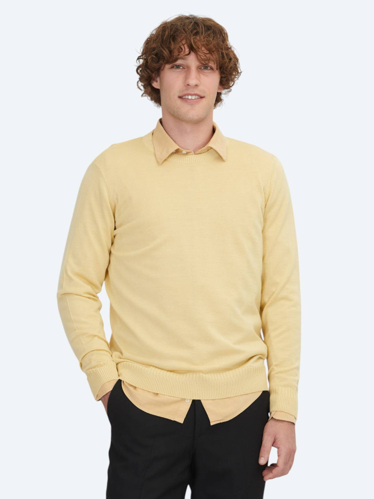 Gelbes Strick-Sweatshirt
