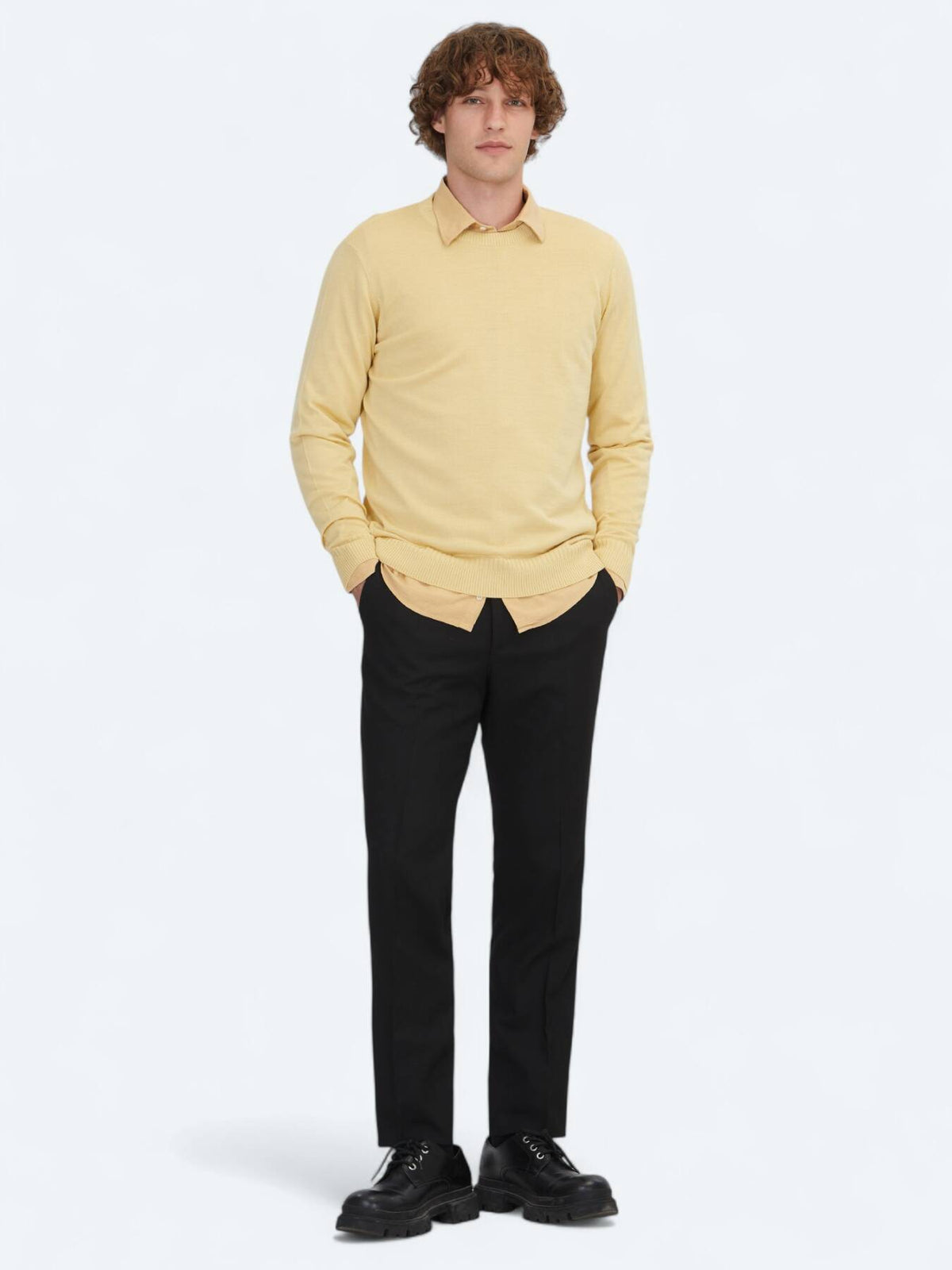 Gelbes Strick-Sweatshirt