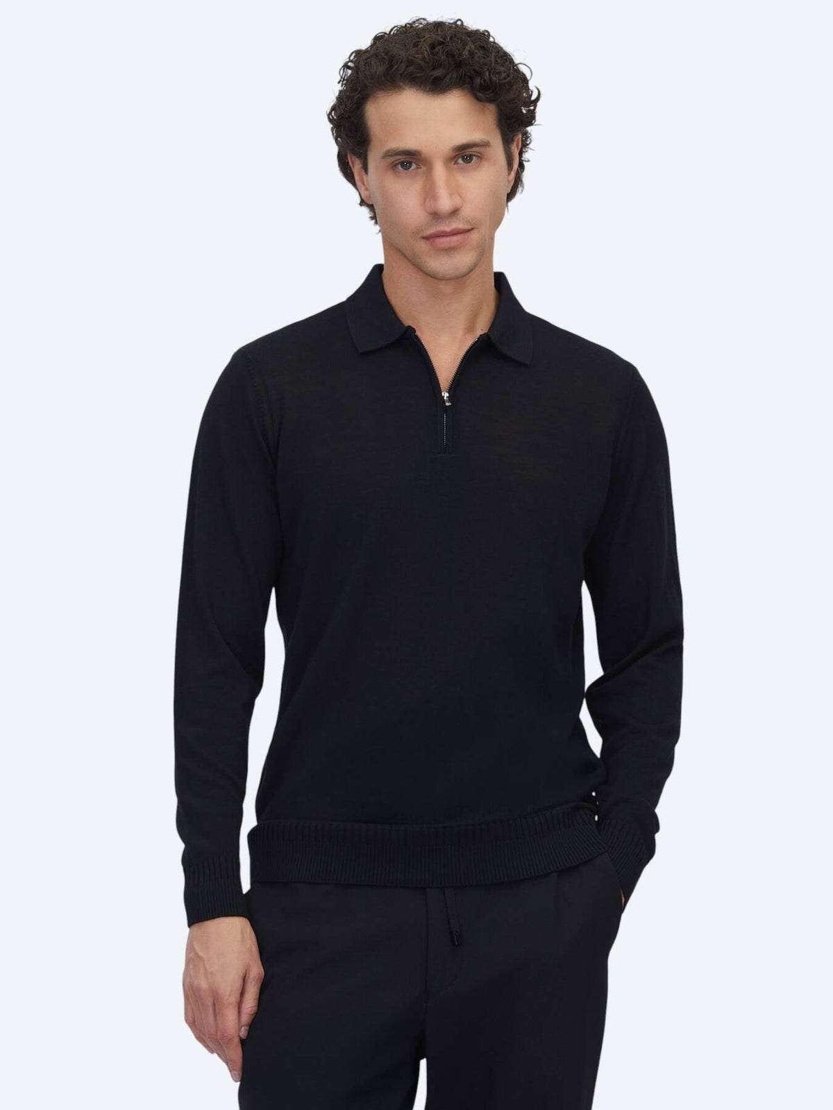 Schwarzes Strick-Sweatshirt