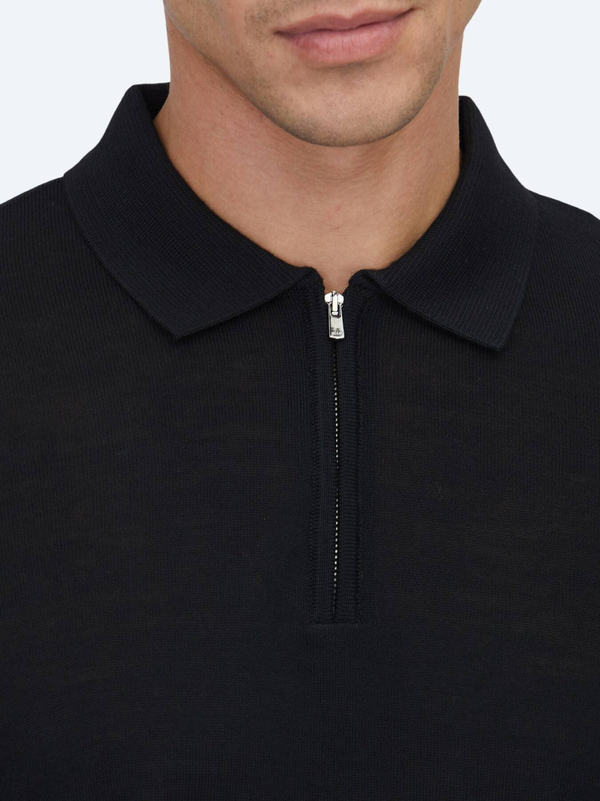 Schwarzes Strick-Sweatshirt