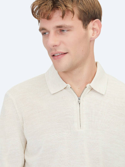 Beiger Strickpullover