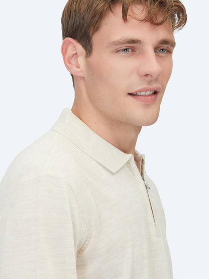Beiger Strickpullover
