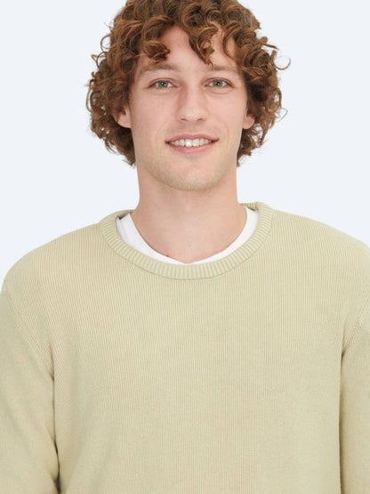 Ölgrüner Strickpullover