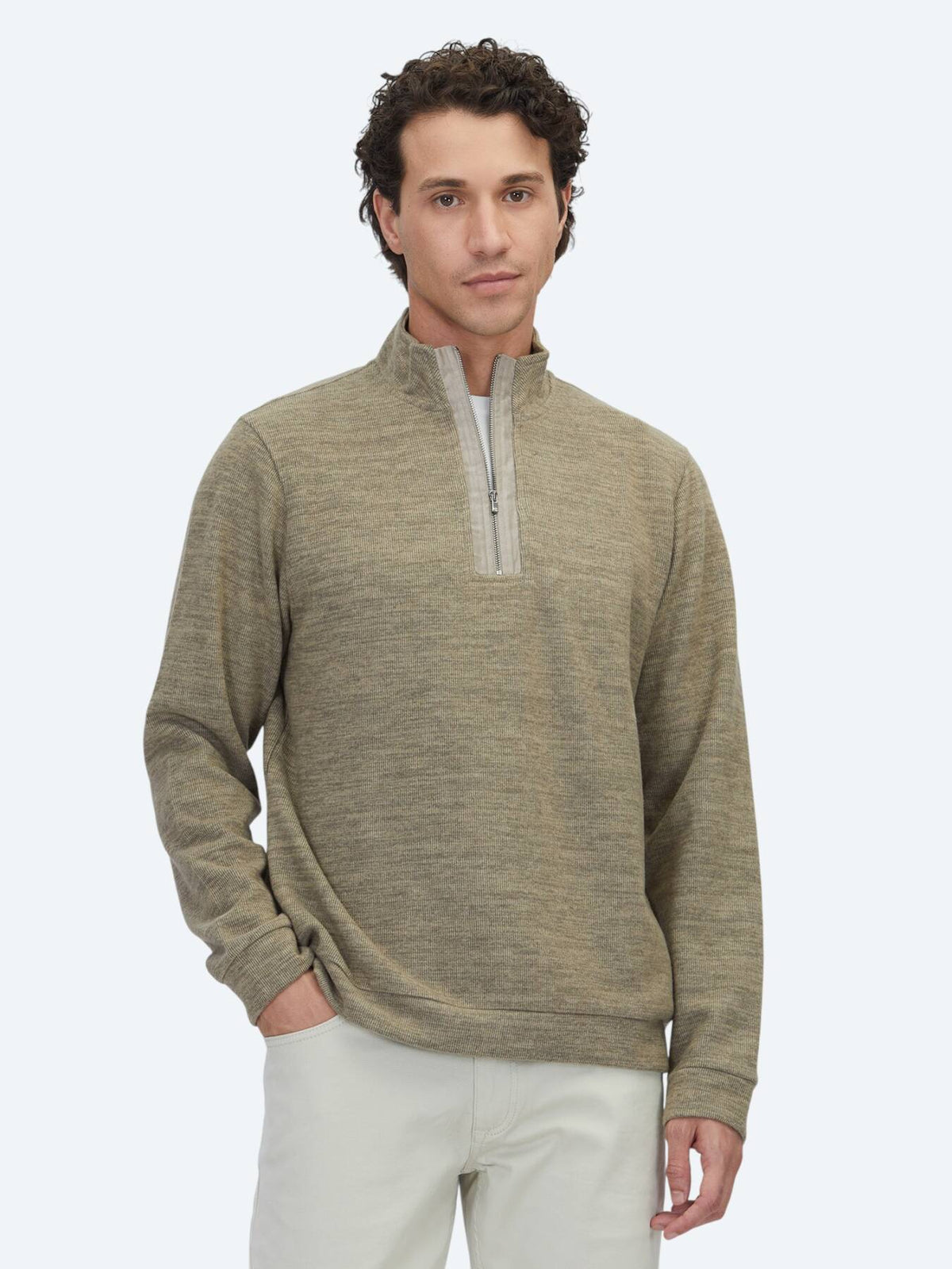 Gestreifter Rollkragenpullover aus Velours